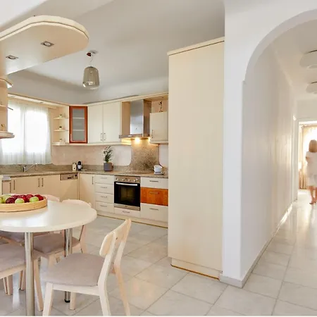 La Maison Private Villa Agia Paraskevi (Santorini)